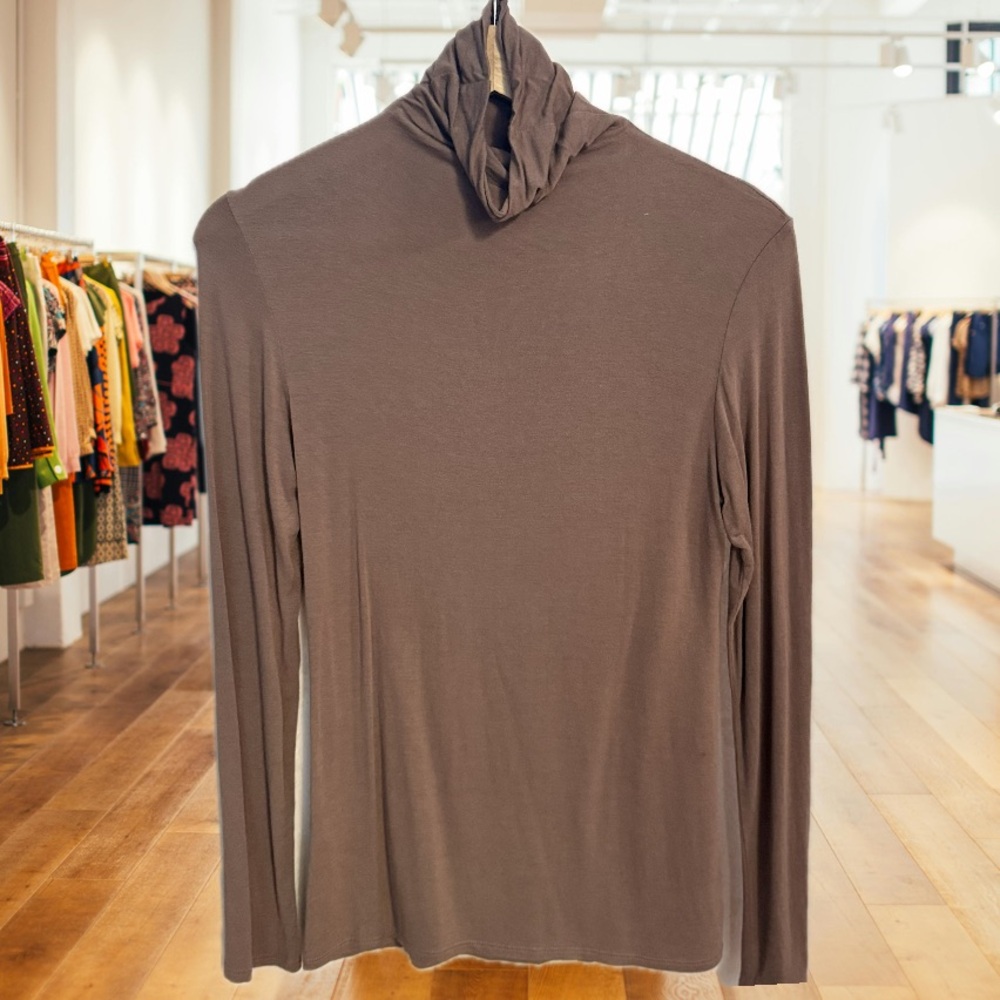 EIMIN Soft Brown Turtleneck Top